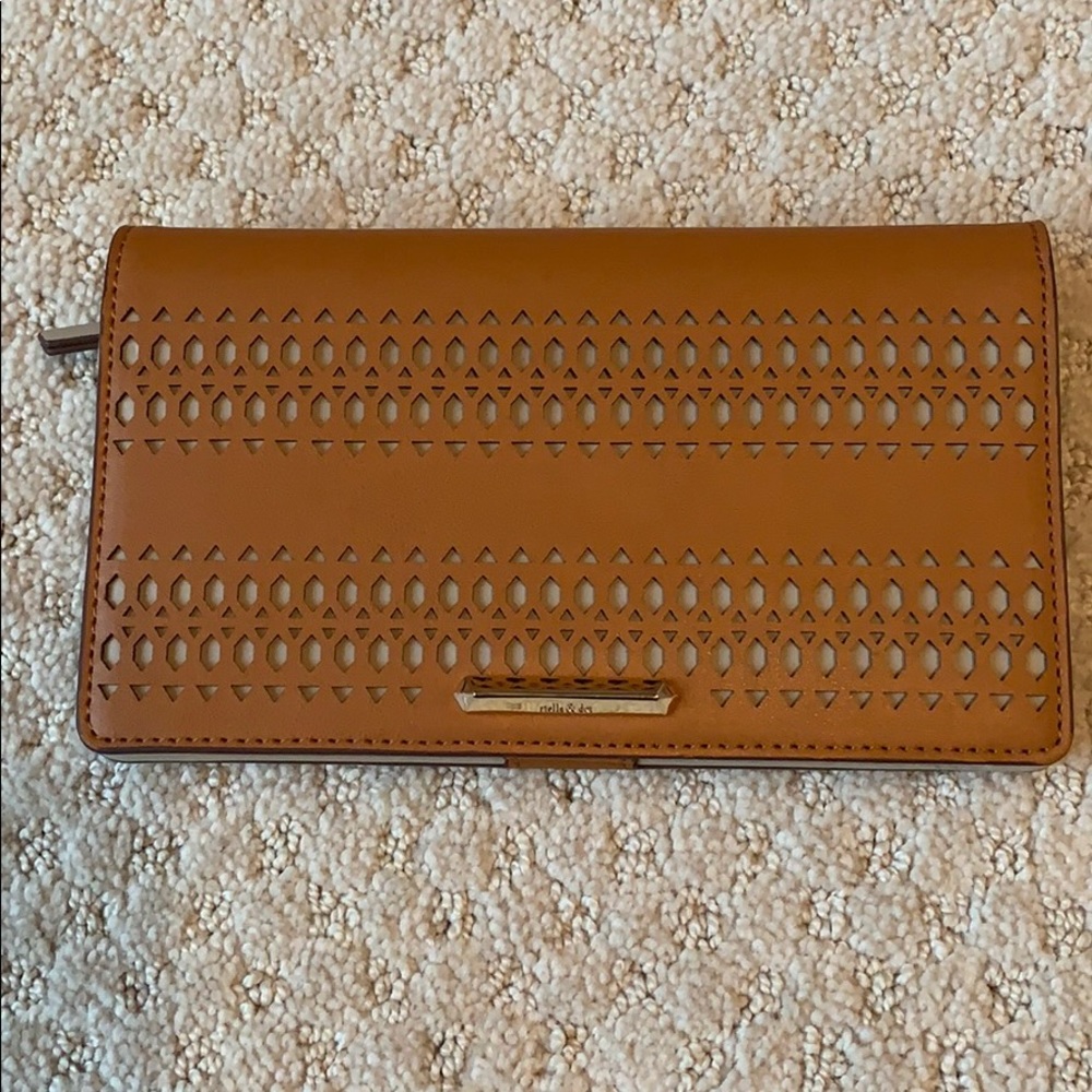 Stella & Dot Soho Flap Wallet